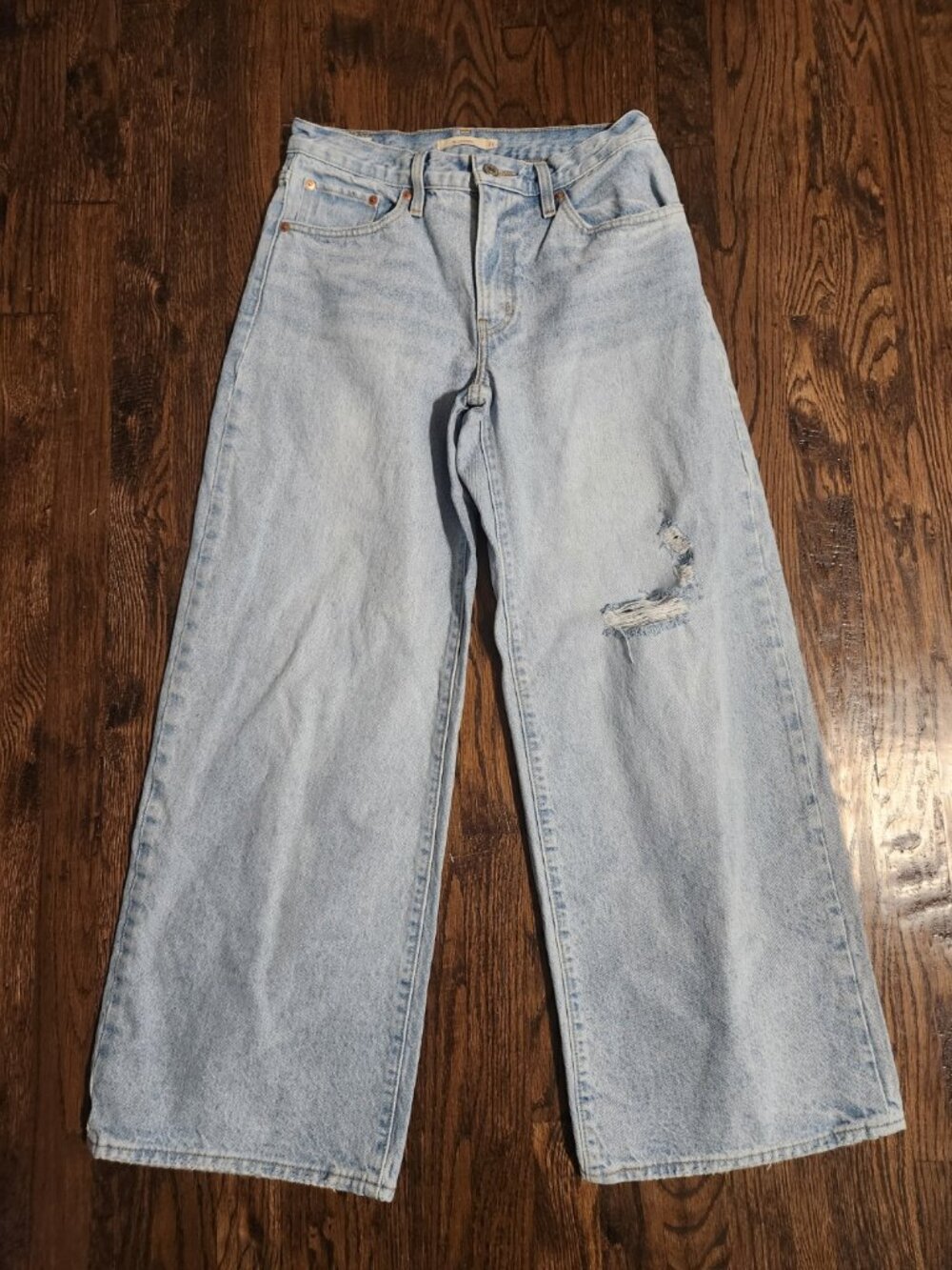 Levi’s Women’s XL Straight Denim Jeans Light Wash Wide-leg size 27